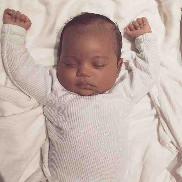 Formation Ready KIM KARDASHIAN Shares First Pic of Saint Asleep, Hands ...